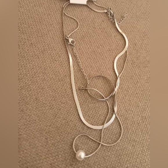 Elegant Gold Necklace Set - Picture 1 of 1